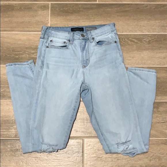 Aeropostale Denim - Aeropostale High Waisted Jegging Size 4